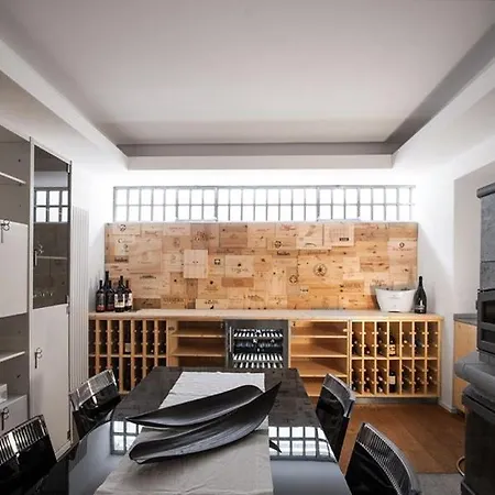 Sleeps 10 With Pool And Air Con Villa *