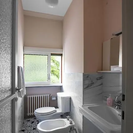Sleeps 10 With Pool And Air Con * Ossuccio